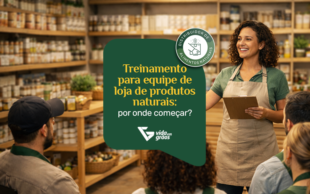 Imagem de uma dona de produtos naturais dando treinamento para sua equipe de vendedores.